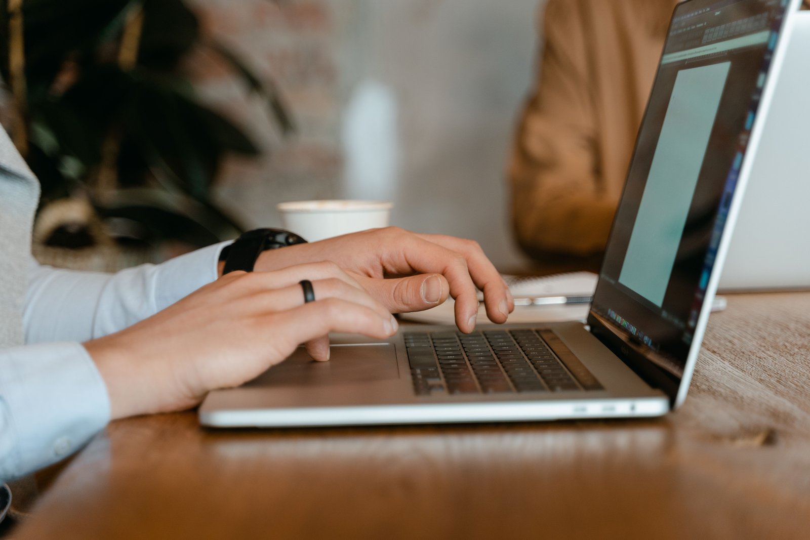 How to Make a Bad Resume: 15 Mistakes That Can Ruin Your Job Application